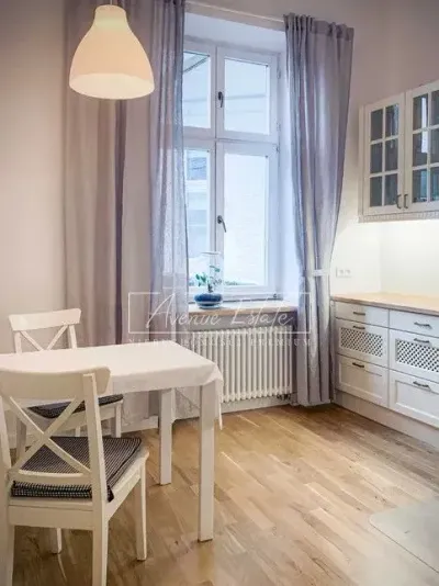 Dwupokojowy apartament 53 m² | Aleje Ujazdowskie | kamienica - miniatura 5