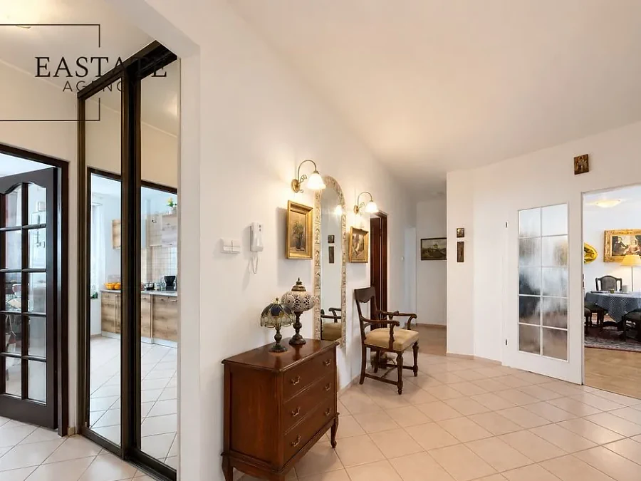 Apartament 106 m², 3 pokoje, Mirów – ul. Łucka przy Rondzie Daszyńskiego - zdjęcie 1
