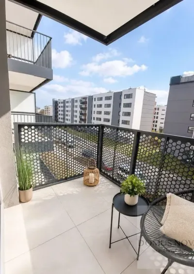 Studio 31 m² na Kamionku, Aleje Praskie, balkon i garaż - miniatura 9