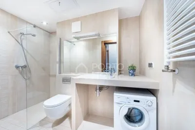 4-pokojowy apartament 90 m² przy placu Kaszubskim w centrum Gdyni - miniatura 9