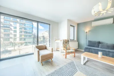 4-pokojowy apartament 90 m² przy placu Kaszubskim w centrum Gdyni - miniatura 3