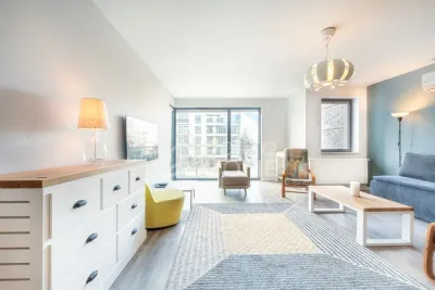 4-pokojowy apartament 90 m² przy placu Kaszubskim w centrum Gdyni - miniatura 7