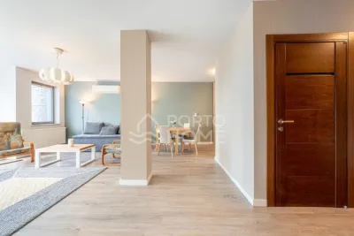 4-pokojowy apartament 90 m² przy placu Kaszubskim w centrum Gdyni - miniatura 8