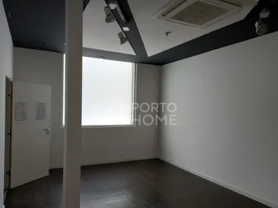 Lokal handlowo-usługowy w Centrum Handlowym Batory, Gdynia – 50 m² - miniatura 5