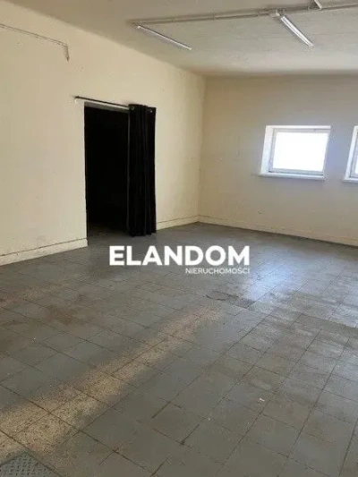 Lokal użytkowy 369 m² z rampą i windą towarową – Centrum Marki - miniatura 5