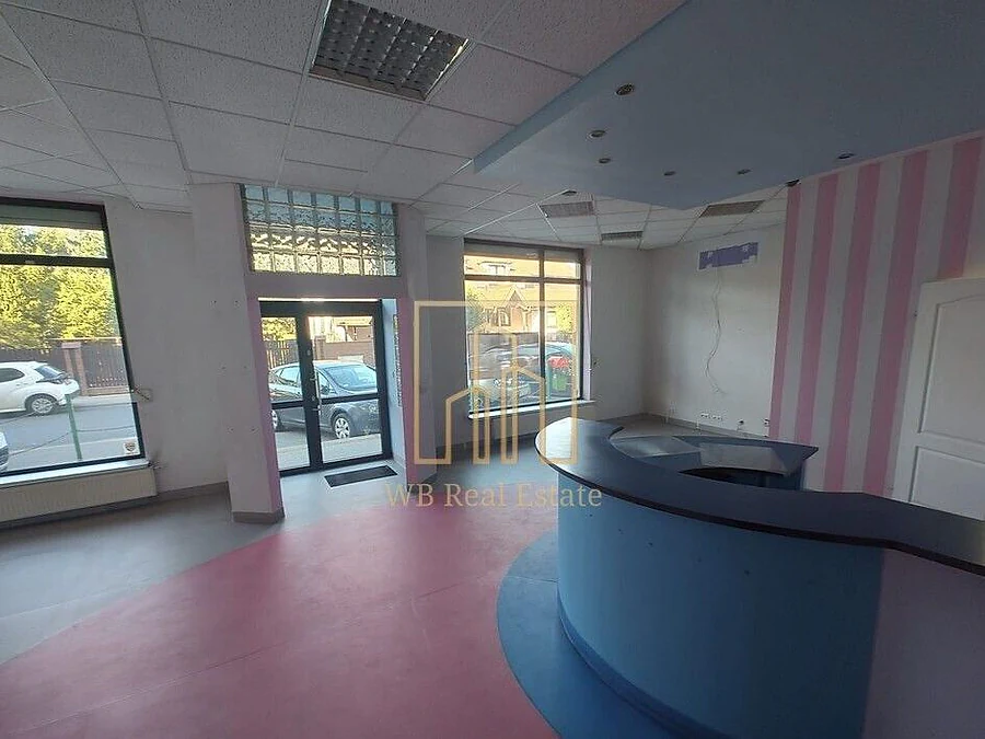 Wykończony lokal biurowy 87 m² z witrynami - Warszawa Praga-Południe Gocławek - zdjęcie 1