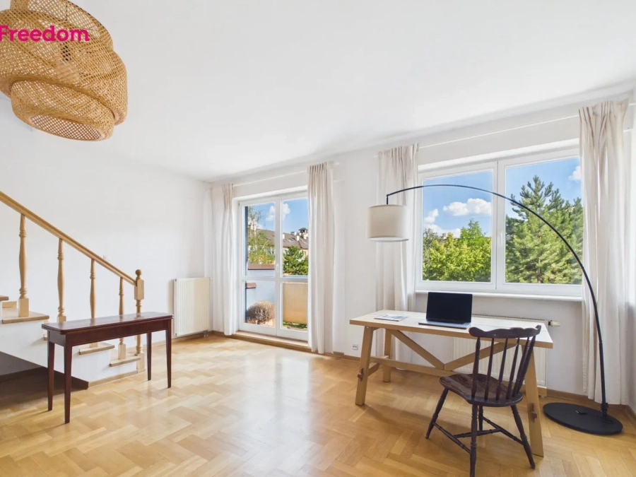 Dwupoziomowe mieszkanie 82 m² na Ursynowie przy metrze, balkon, parking - zdjęcie 1