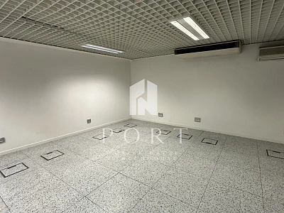 Klimatyzowana powierzchnia magazynowa 31 m² – Gdynia, ul. Śląska - miniatura 1