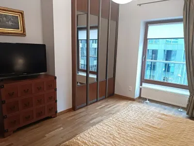 Trzypokojowy apartament 110 m² z garażem i komórką – Mokotów - miniatura 9