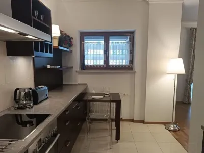 Trzypokojowy apartament 110 m² z garażem i komórką – Mokotów - miniatura 6