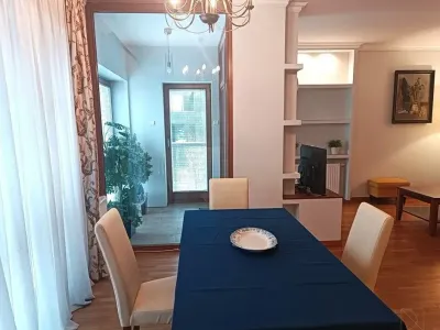 Trzypokojowy apartament 110 m² z garażem i komórką – Mokotów - miniatura 4
