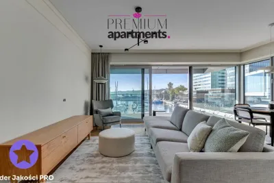 Apartament 87 m² Yacht Park Gdynia, widok na marinę, taras, hala - miniatura 4